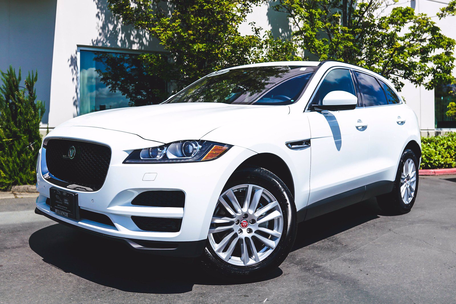 Jaguar f pace 2020